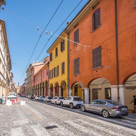 Ab Plus - Via Santo Stefano 62 Bologna Kültér fotó